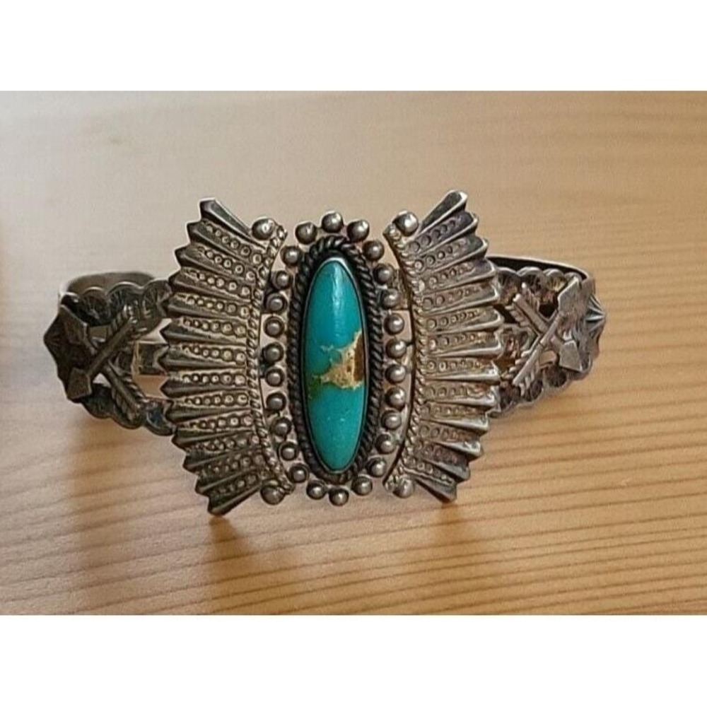 FRED HARVEY Era Turquoise & Sterling Arrows Cuff Bracelet Rare Vintage